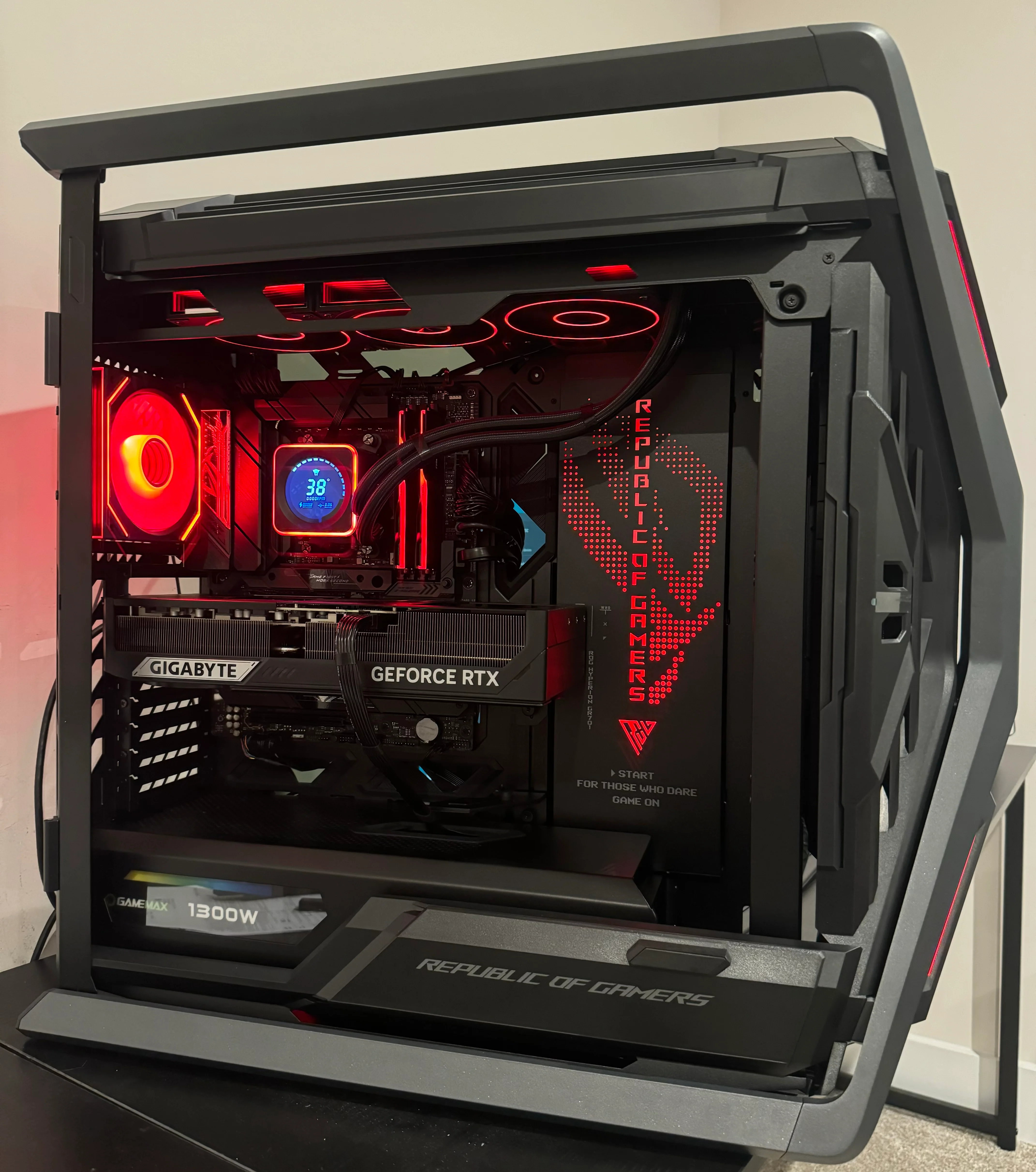 ASUS ROG Strix HYPERION RTX 5090 RYZEN 9800X3D 64GB RAM 4TB SSD GAMING PC - Image 2