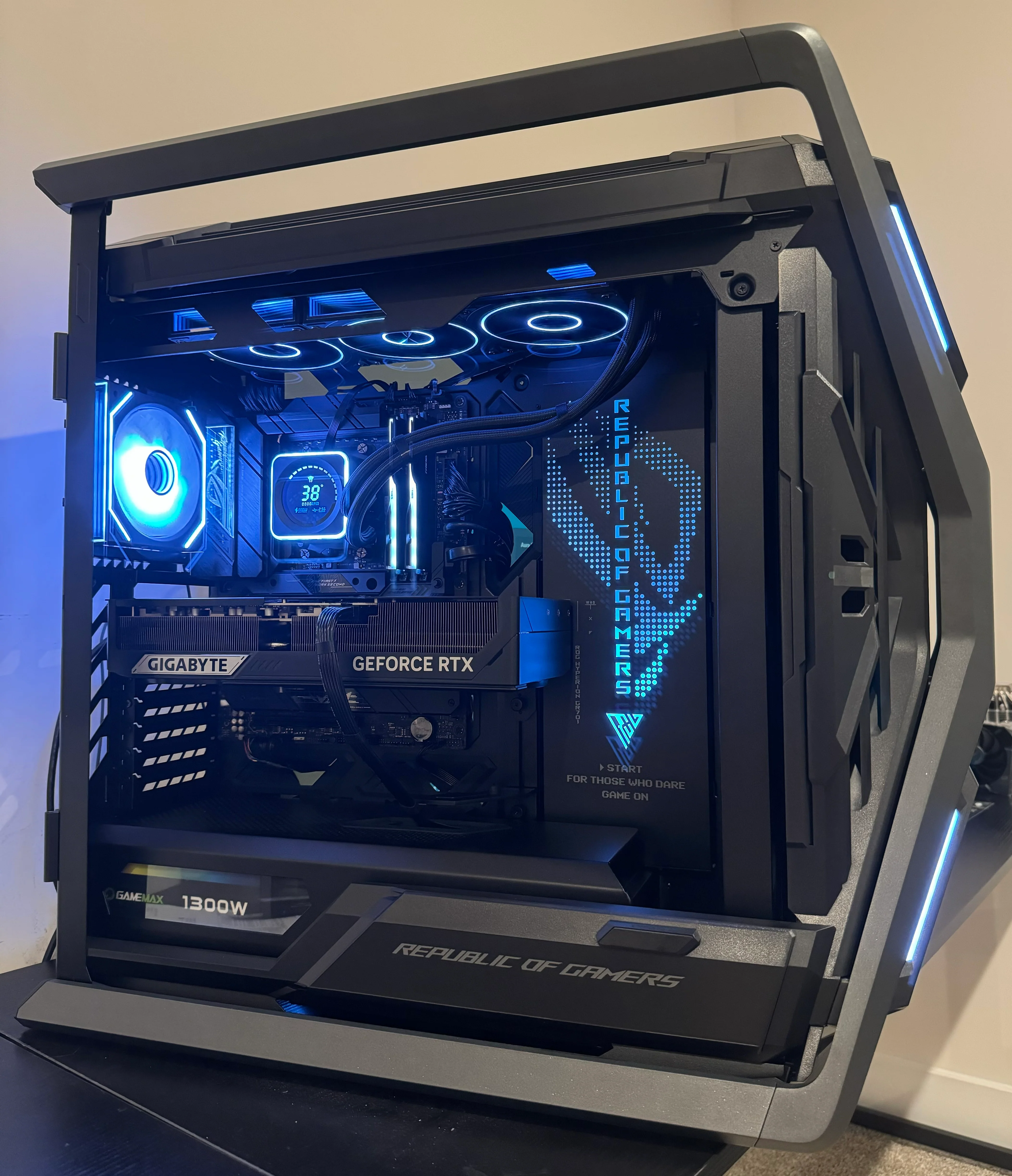 ASUS ROG Strix HYPERION RTX 5090 RYZEN 9800X3D 64GB RAM 4TB SSD GAMING PC - Image 8