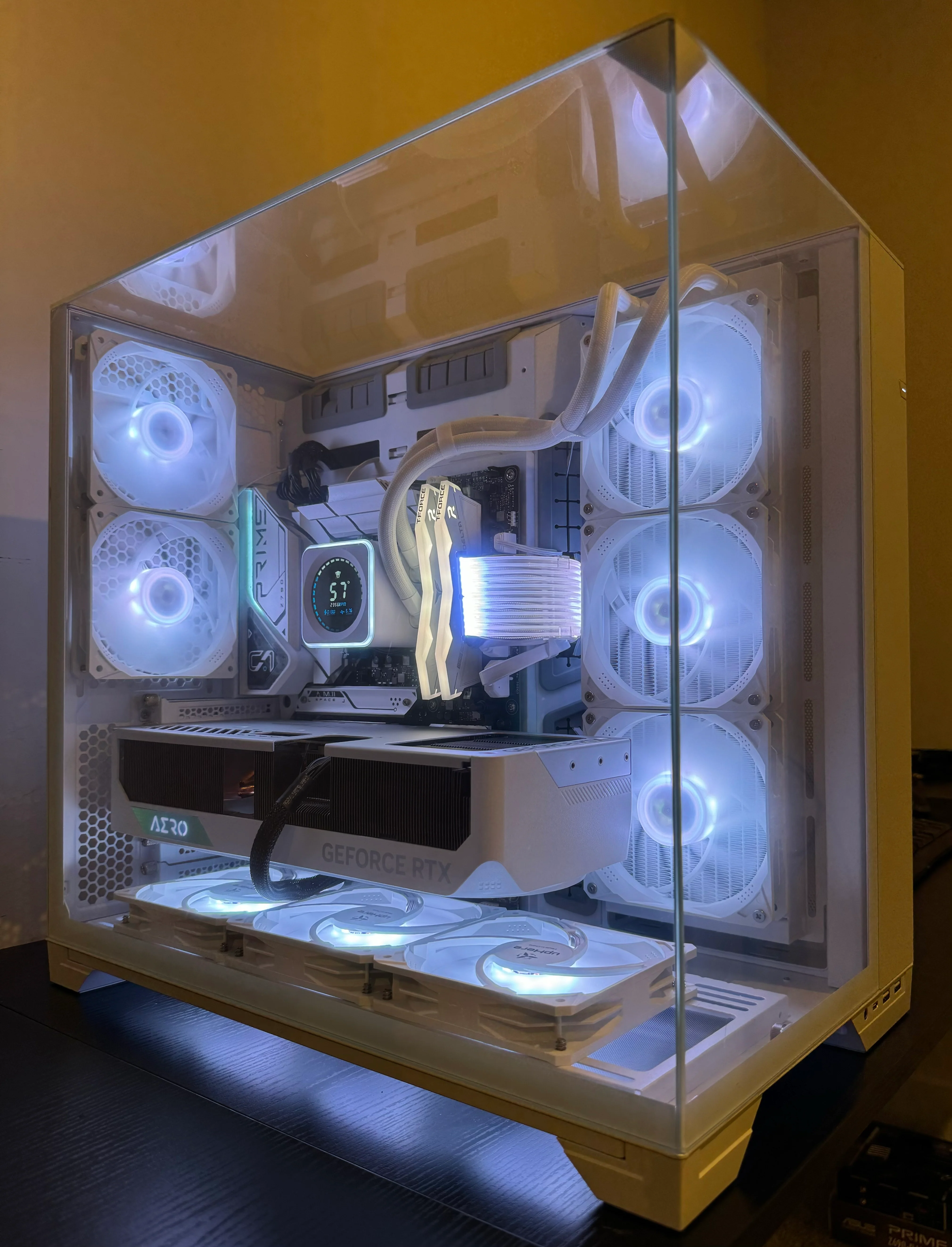 RTX 5070 Ti CUSTOM BUILT GAMING PC RYZEN 7 9800X3D 32GB DDR5 RAM 2TB SSD WiFi 6 VR WHITE BUILD